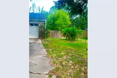 15815 Boridge Circle, Houston, TX 77053 - Photo 5