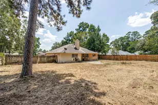 221 Tupelo Ln, Conroe, TX 77304 - Photo 23