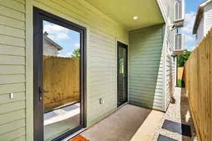 6822 Sidney St, Houston, TX 77021 - Photo 3