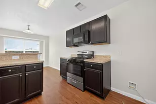 15438 Bammel Oaks Ct, Houston, TX 77014 - Photo 11