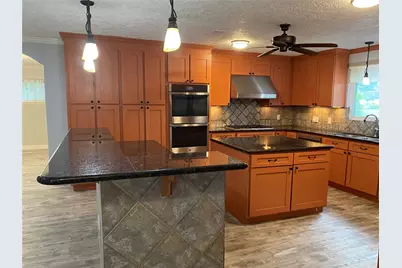 9614 Greenwillow Street, Houston, TX 77096 - Photo 11