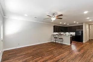 295 Woodland Hills Dr, Conroe, TX 77303 - Photo 3