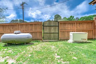 100 Magnolia Pl, Coldspring, TX 77331 - Photo 35