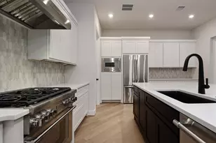 38 Honeycomb Rdg Pl, The Woodlands, TX 77380 - Photo 13