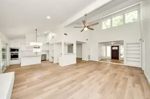 16310 Havenhurst Dr, Houston, TX 77059 - Photo 9