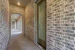 111 N Bimini Twist Cir, The Woodlands, TX 77375 - Photo 3