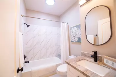 420 N Live Oak Street, Tomball, TX 77375 - Photo 11