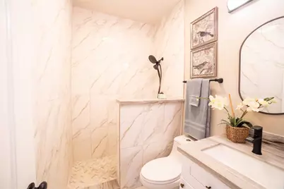 420 N Live Oak Street, Tomball, TX 77375 - Photo 17