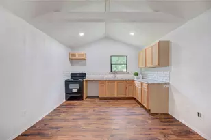 30 Vivian Ln, Shepherd, TX 77371 - Photo 7