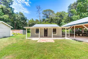 30 Vivian Ln, Shepherd, TX 77371 - Photo 1