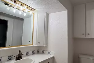 2744 Briarhurst Dr, Houston, TX 77057 - Photo 11