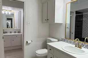 2744 Briarhurst Dr, Houston, TX 77057 - Photo 17