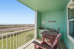 4221 Grassy Pointe Dr, Galveston, TX 77554 - Photo 7
