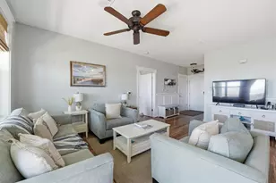 4221 Grassy Pointe Dr, Galveston, TX 77554 - Photo 9