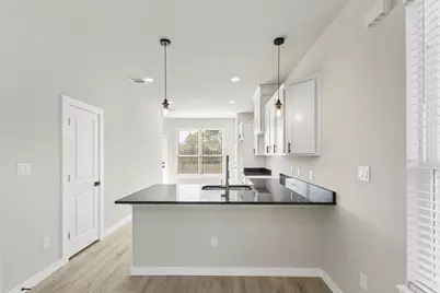 1504 Clay Street #A-B, Brenham, TX 77833 - Photo 5