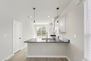 1504 Clay St, Brenham, TX 77833 - Photo 5