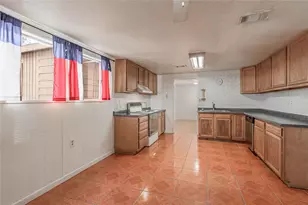 1417 23rd St, Huntsville, TX 77340 - Photo 9