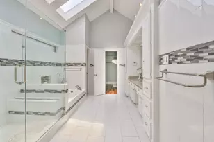 11926 Carriage Hill Dr, Houston, TX 77077 - Photo 15