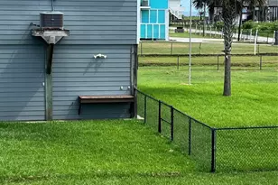 951 Clara, Crystal Beach, TX 77650 - Photo 11