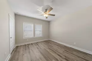 10930 Keaton Landing Dr, Houston, TX 77043 - Photo 13