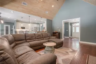 60 Tanglewood Dr, Huntsville, TX 77320 - Photo 9