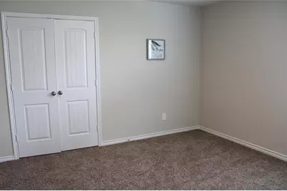 902 Briscoe Street, Brenham, TX 77833 - Photo 5