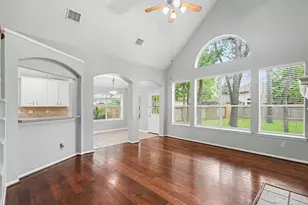 83 E Whistlers Bend Cir, Conroe, TX 77384 - Photo 11