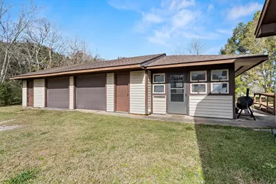 606 Avenue A, Winnie, TX 77665 - Photo 25