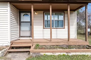 606 Ave A, Winnie, TX 77665 - Photo 5