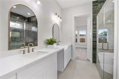 8646 Alcott Drive, Houston, TX 77080 - Photo 17