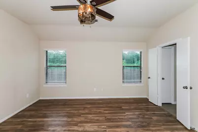429 De Coster Boulevard, Alvin, TX 77511 - Photo 7