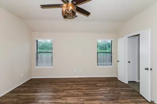 429 Decoster Blvd, Alvin, TX 77511 - Photo 7