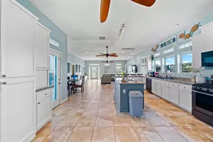 815 5th St, Dickinson, TX 77539 - Photo 35
