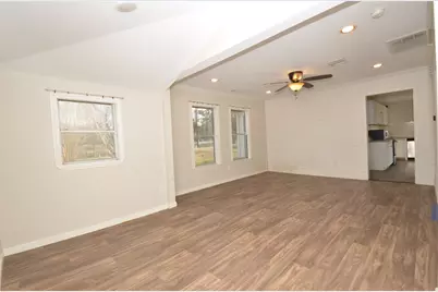 8915 Richmond Street, Needville, TX 77461 - Photo 3