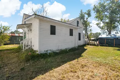 8915 Richmond Street, Needville, TX 77461 - Photo 17