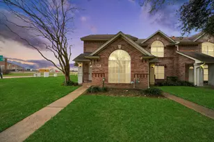 1010 Gardenwalk Dr, La Porte, TX 77571 - Photo 1
