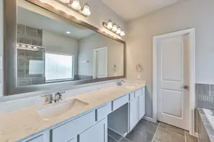 10828 S Brittmoore Oaks Pl, Houston, TX 77043 - Photo 15