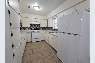 207 Shadow Oaks Drive, Conroe, TX 77303 - Photo 19