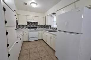 207 Shadow Oaks Dr, Conroe, TX 77303 - Photo 19
