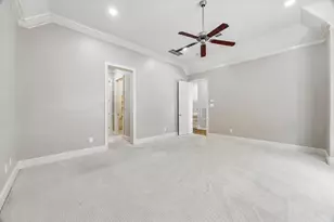6019 Post Oak Green Ln, Houston, TX 77055 - Photo 19