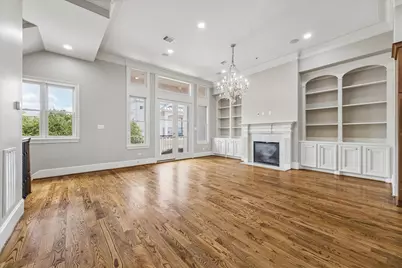 6019 Post Oak Green Ln, Houston, TX 77055 - Photo 9