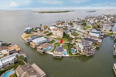 1226 Oahu Drive, Tiki Island, TX 77554 - Photo 35