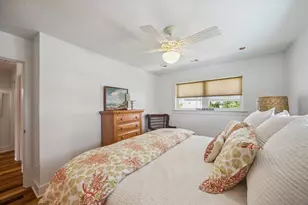 1226 Oahu Dr, Tiki Island, TX 77554 - Photo 13