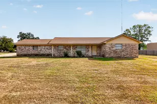 407 Rane Ln, Madisonville, TX 77864 - Photo 1