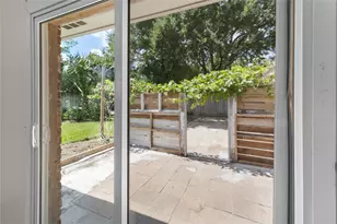 16410 Hickory Knoll Dr, Houston, TX 77059 - Photo 23