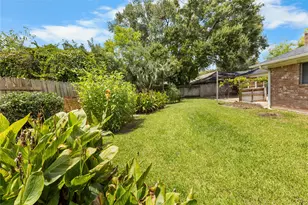 16410 Hickory Knoll Dr, Houston, TX 77059 - Photo 5