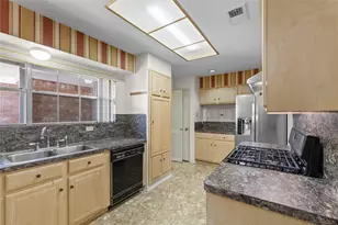 16410 Hickory Knoll Dr, Houston, TX 77059 - Photo 13