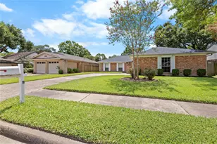16410 Hickory Knoll Dr, Houston, TX 77059 - Photo 43