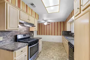 16410 Hickory Knoll Dr, Houston, TX 77059 - Photo 13