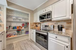16570 Space Center Blvd, Houston, TX 77058 - Photo 13